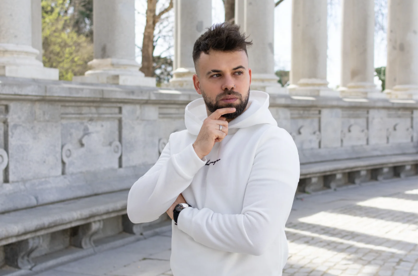 <em><strong>Pedro F.</strong></em>